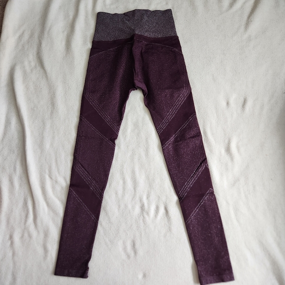 Athleta Twilight Tight Antique Burgundy Seamless Leggings Size Small - Picture 7 of 8